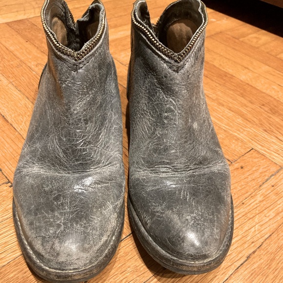 Very Volatile Distressed Western Bootie with Zipper Ankle - Picture 3 of 11